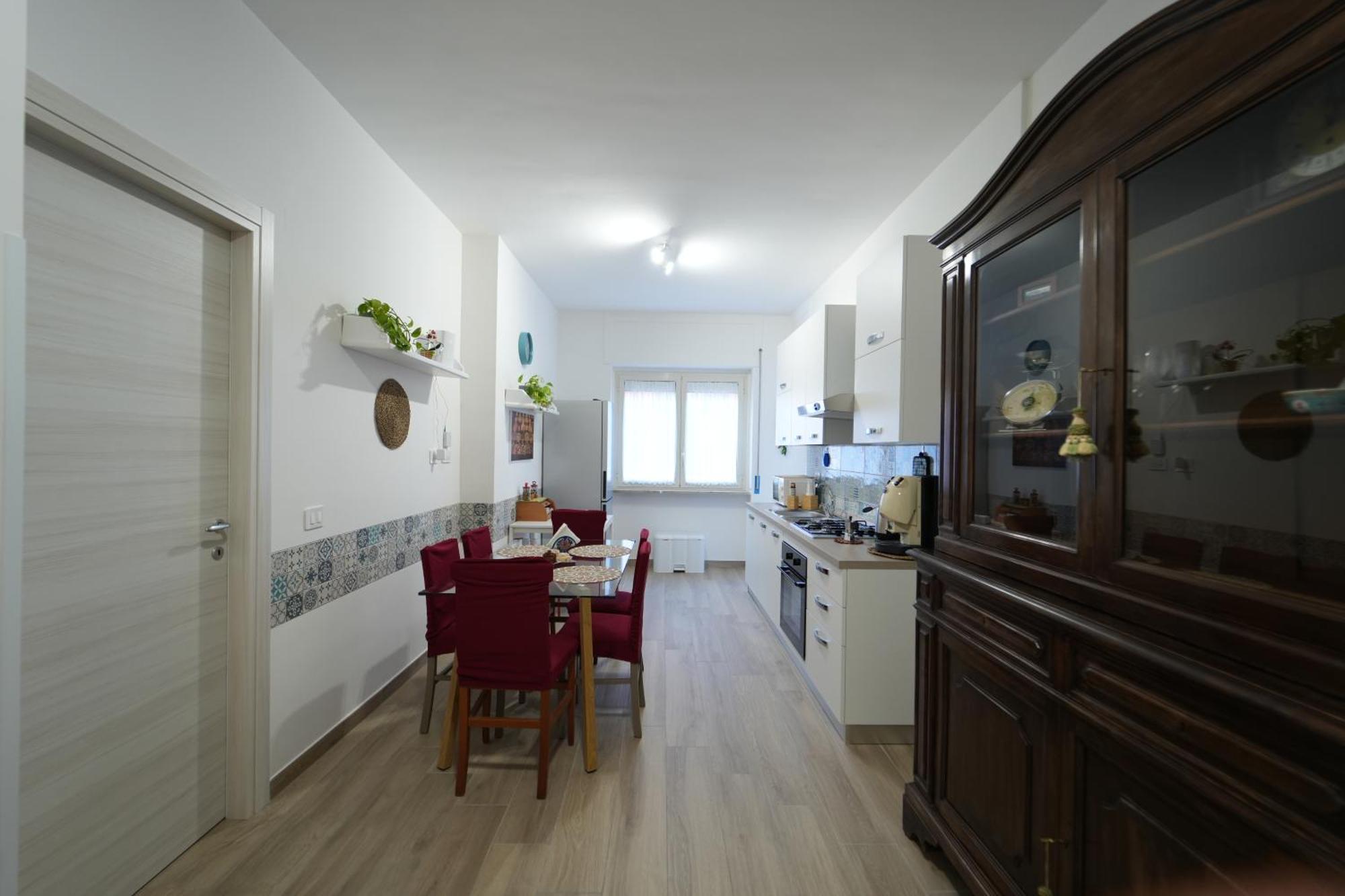 Panorama Vesuvius Affittacamere Guesthouse With Lift Near To Subway In Napoli Center Exterior photo